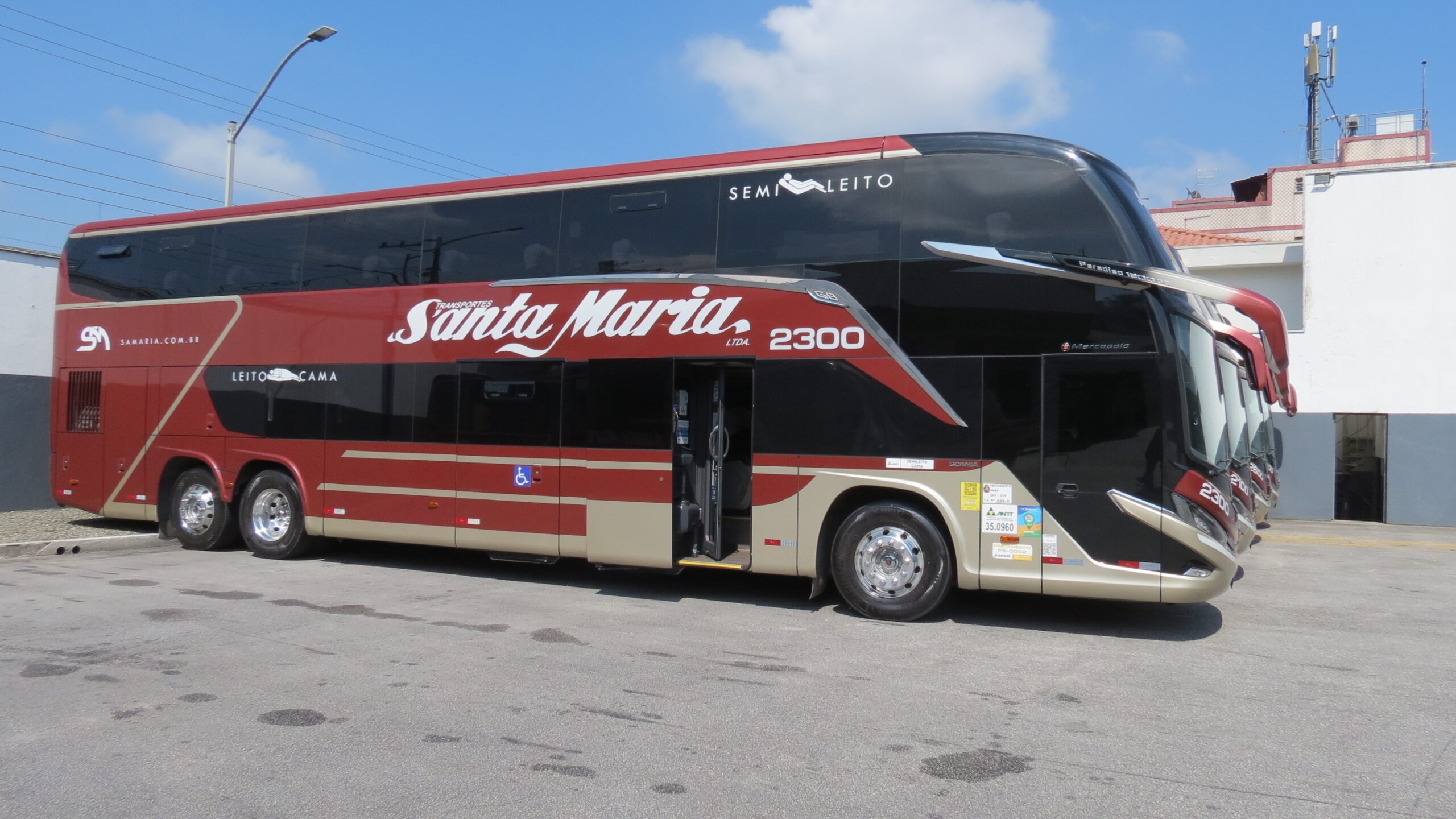 Viagem de ônibus de São Paulo a Curitiba com a Santa Maria!